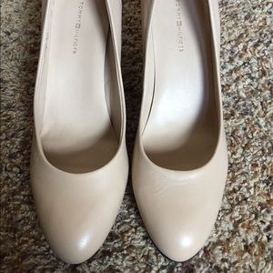 Tommy Hilfiger women’s pumps